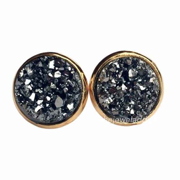 thejeweladdict Jewelry - 3 for 15🎀chunky grey Druzy style gold earrings